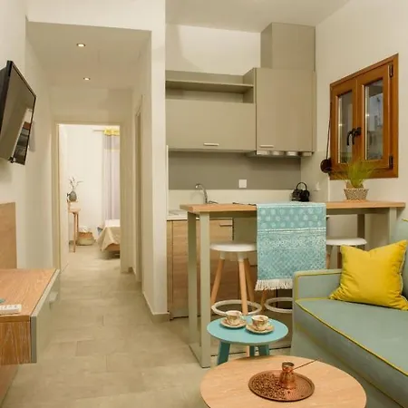 στ' ακρογιάλι Néa Ródha