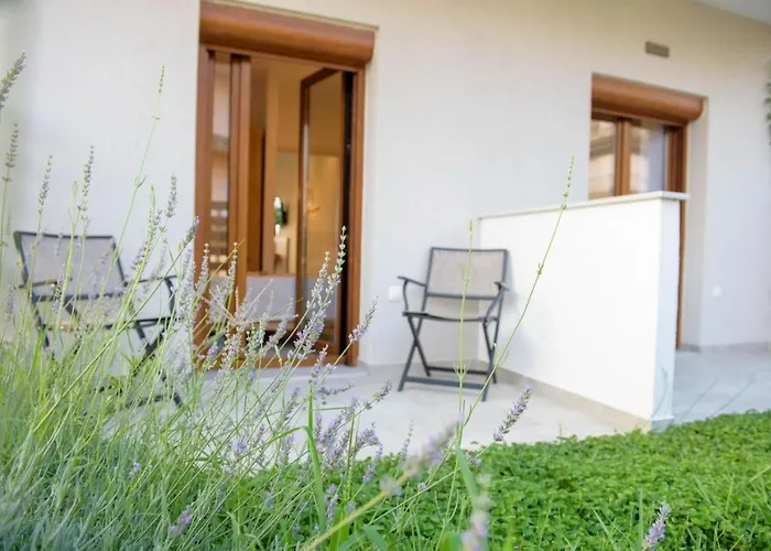 στ' ακρογιάλι