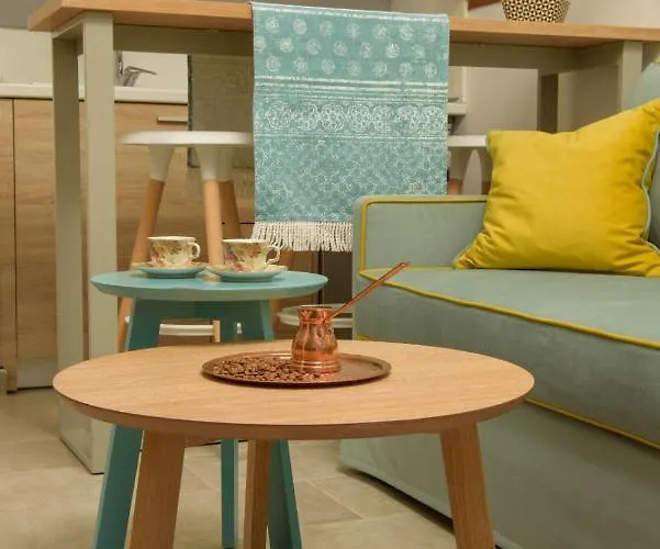 στ' ακρογιάλι * Néa Ródha