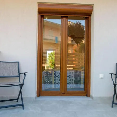 στ' ακρογιάλι Lägenhet Nea Roda